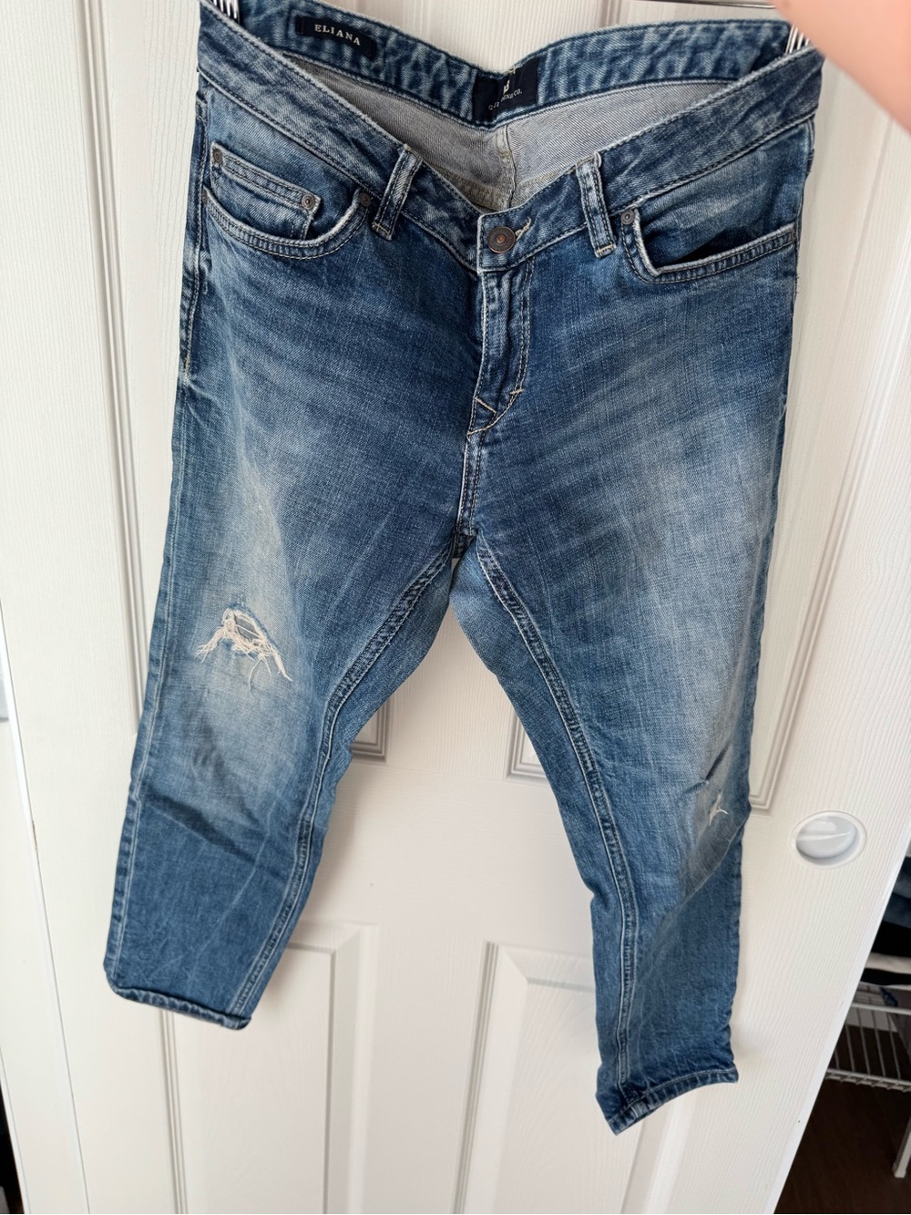 Men’s Distressed Blue Denim Jeans